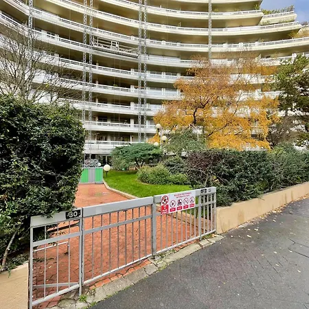 Tour Eiffel Cambronne Cepre Parigi